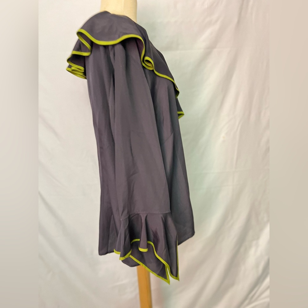 Twisted Gray Button-Front Ruffle Top with Lime Trim - Picture 2 of 7